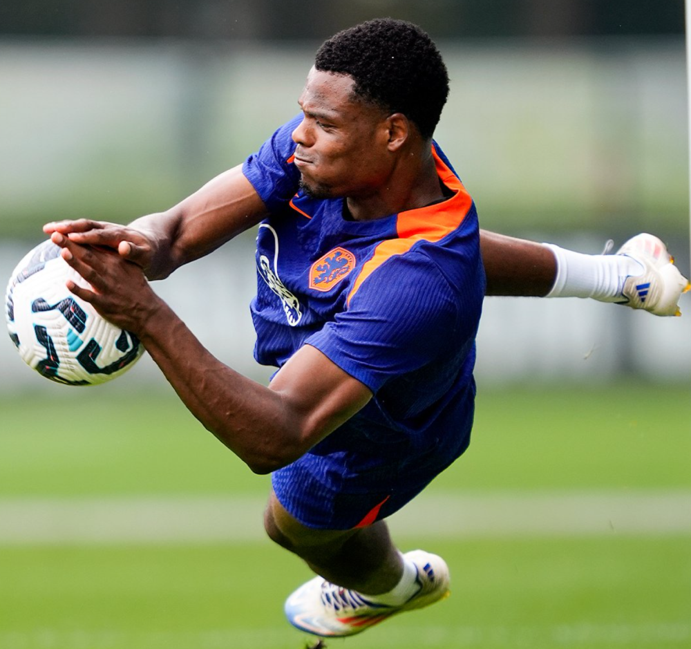 F1联赛上演强强对话,江南霹雳队绝杀东海天虎队,多点开花奏效;边路成突破口 F1联赛上演强强对话,江南霹雳队绝杀东海天虎队,多点开花奏效;边路成突破口