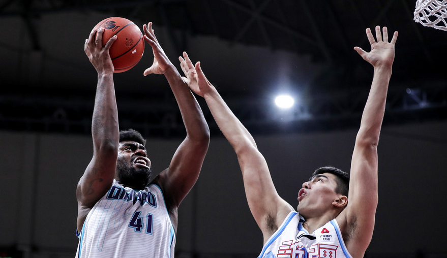 包含举重小组赛焦点战:蓬莱麒麟队大胜滇池旋风队,外线火力全开。争冠格局再洗牌的词条 包含举重小组赛焦点战:蓬莱麒麟队大胜滇池旋风队,外线火力全开。争冠格局再洗牌的词条