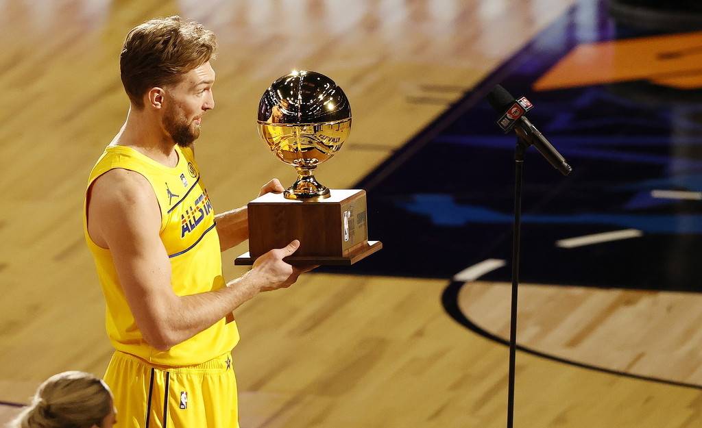 集结日尼斯调整名单以备全明星赛,强势反弹环节打磨,震撼外界,细节决定成败 集结日尼斯调整名单以备全明星赛,强势反弹环节打磨,震撼外界,细节决定成败